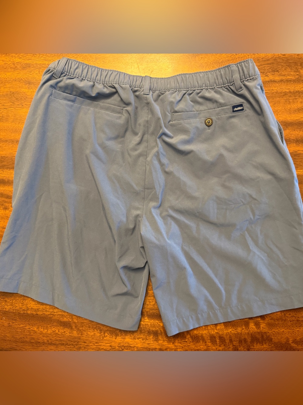 chubbies Light Blue Elastic Waist Hybrid XL 8” Shorts